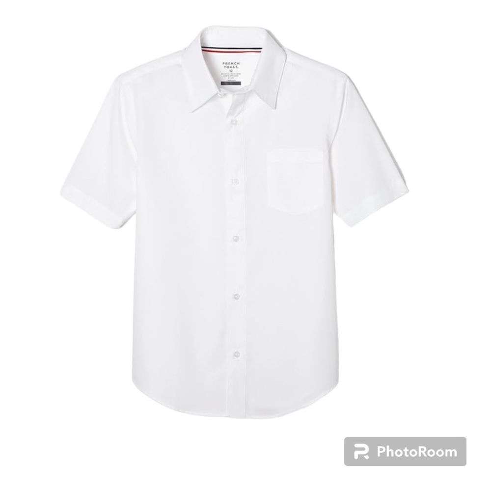 🌼🌼French Toast boys short sleeve classic poplin dress shirt. Preloved 🌼🌼